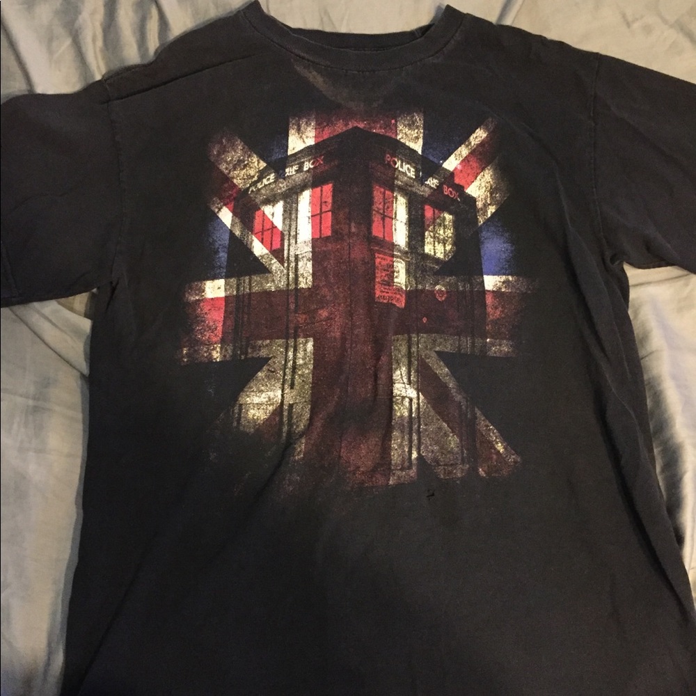 Doctor Who Police Box Tee